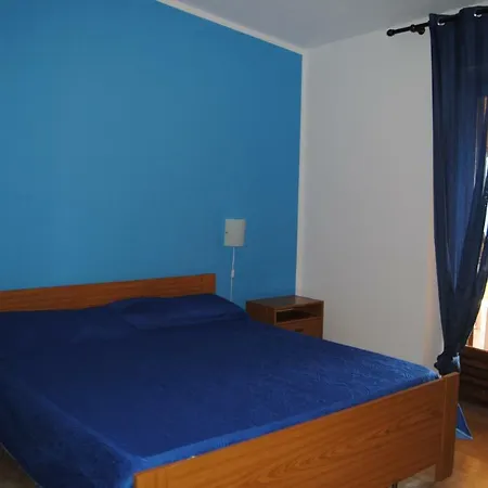 Neruda 卡拉古诺内