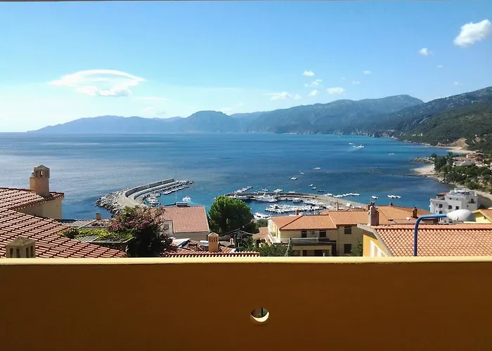 Neruda شقة كالا غونوني