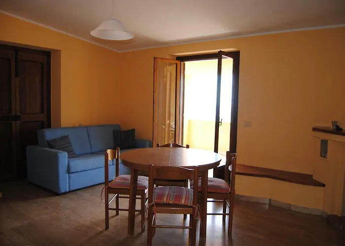 Neruda アパート *